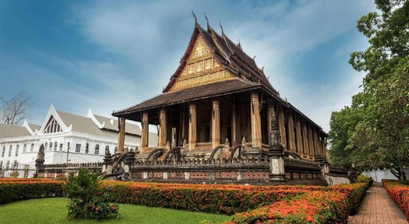 Athenee Hotel Vientiane Exterior photo