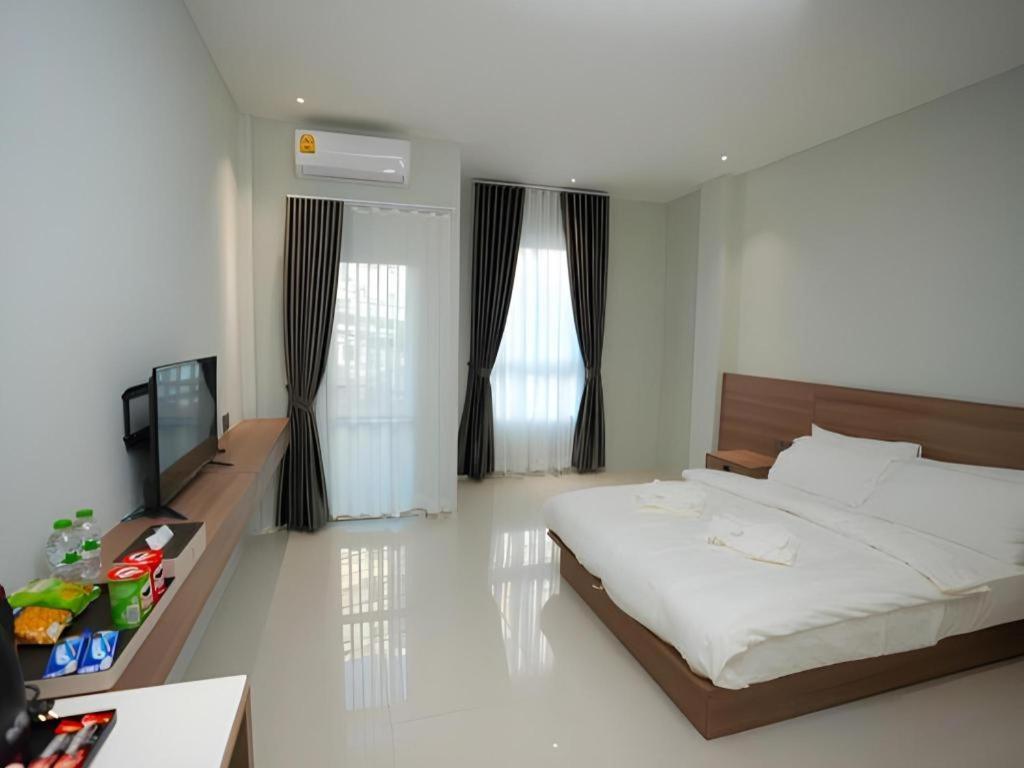 Athenee Hotel Vientiane Exterior photo