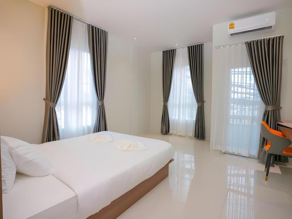 Athenee Hotel Vientiane Exterior photo