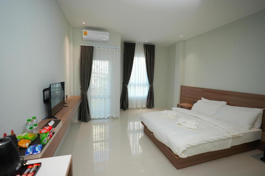 Athenee Hotel Vientiane Exterior photo