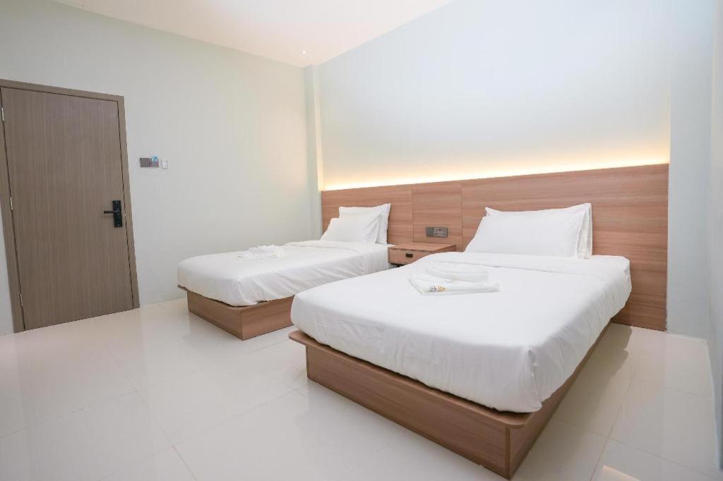 Athenee Hotel Vientiane Exterior photo